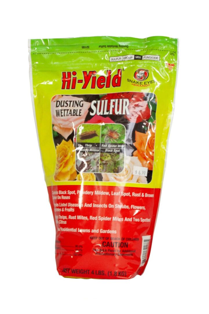 A package of Hi-Yield Dusting Wettable Sulfur for gardening use.